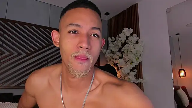 B Wild online show from 11/28/25, 03:42