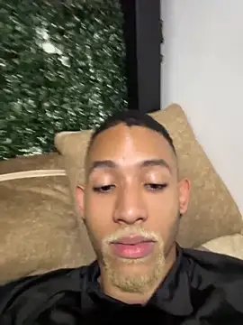 B Wild online show from 11/30/25, 02:37