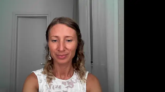 Snapshot of Paevoa chatting on 09/30/25, 09:03 Paevoa online show from 09/30/25, 09:03