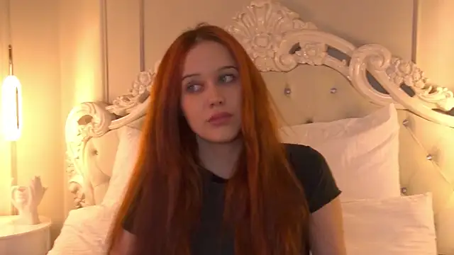 Snapshot of AnnaVelisse chatting on 09/19/25, 08:05 AnnaVelisse online show from 09/19/25, 08:05