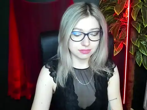 loveHeidi online show from 03/12/26, 05:24