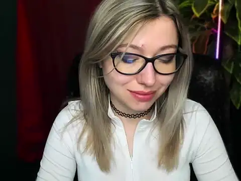 loveHeidi online show from 03/18/26, 06:27