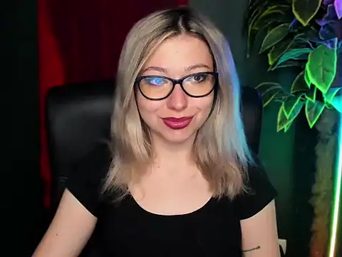 loveHeidi online show from 06/04/26, 06:19