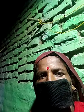 Snapshot of So_payal chatting on 10/04/25, 01:42 So payal online show from 10/04/25, 01:42