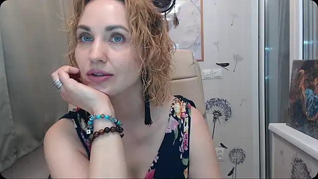 KatrinAlluring online show from 10/06/25, 04:32