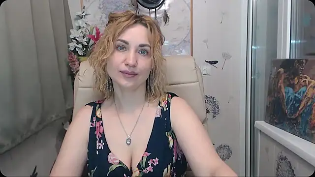 KatrinAlluring online show from 12/15/25, 05:01