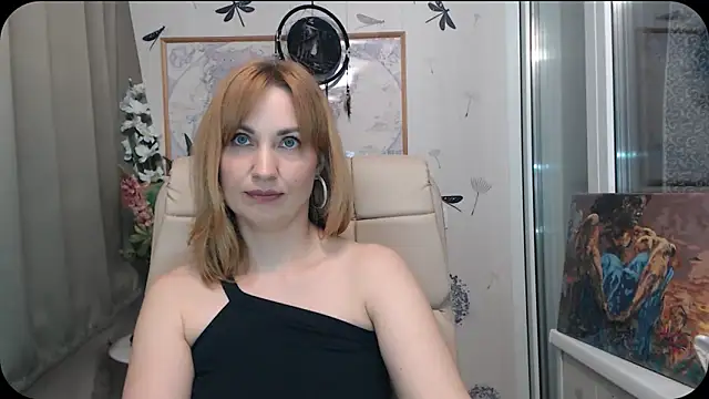 KatrinAlluring online show from 05/12/26, 07:05