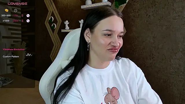 Snapshot of simpleobsession chatting on 09/16/25, 06:03 simpleobsession online show from 09/16/25, 06:03