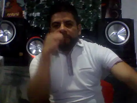 Snapshot of Neggajr87 chatting on 02/04/26, 02:28 Neggajr87 online show from 02/04/26, 02:28