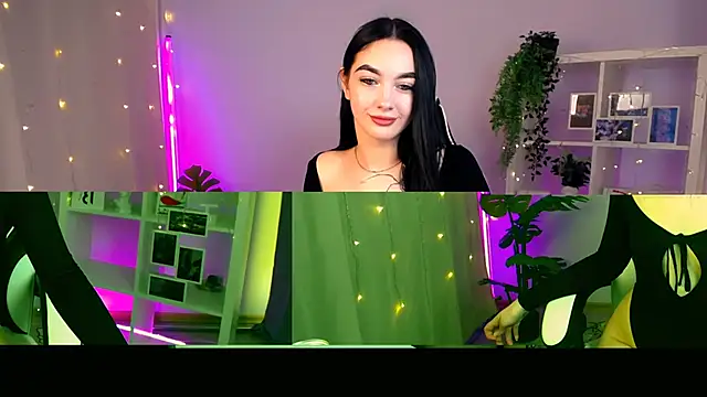 MonicaTess online show from 11/27/25, 04:03