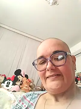 Snapshot of Yarry40 chatting on 01/15/26, 02:10 Yarry40 online show from 01/15/26, 02:10