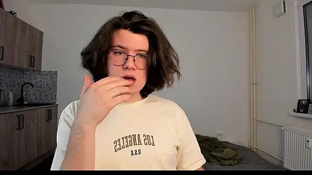 Snapshot of Derek_Shameless chatting on 02/11/26, 03:06 Derek Shameless online show from 02/11/26, 03:06