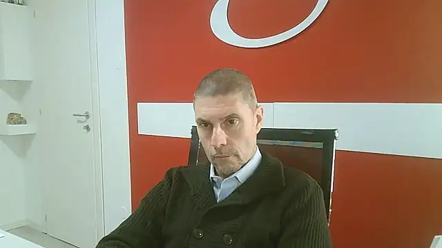 Snapshot of max79ve31 chatting on 01/13/26, 01:49 max79ve31 online show from 01/13/26, 01:49