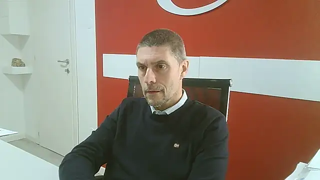 Snapshot of max79ve31 chatting on 03/12/26, 01:06 max79ve31 online show from 03/12/26, 01:06