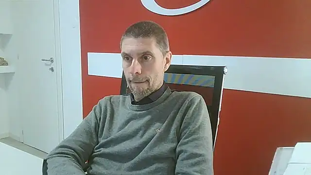 Snapshot of max79ve31 chatting on 03/13/26, 03:07 max79ve31 online show from 03/13/26, 03:07