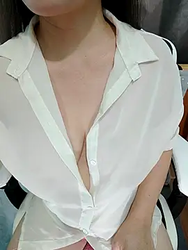 LadyMaiMai online show from 11/05/25, 08:36