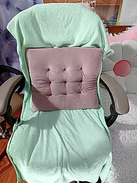 LadyMaiMai online show from 12/14/25, 02:55