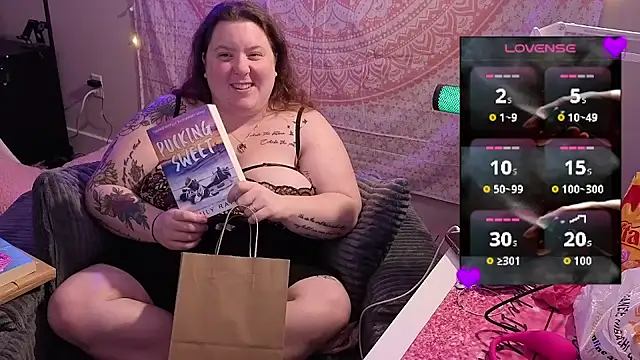 brookenicole3003 online show from 04/26/26, 12:30