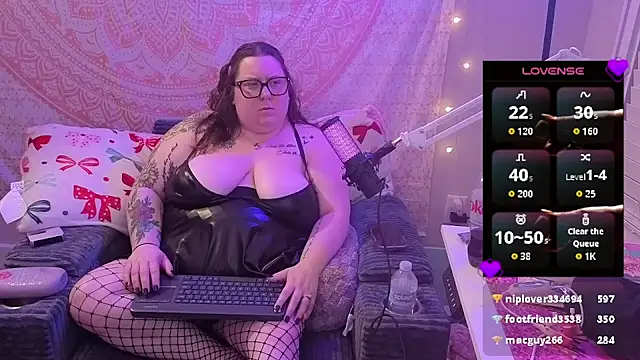 brookenicole3003 online show from 05/10/26, 04:50