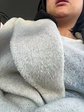 Fengbaby-555 online show from 03/09/26, 02:04