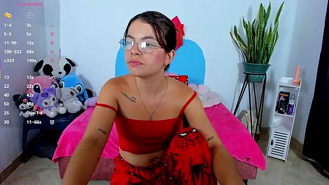 naughtypixie online show from 12/18/25, 03:01