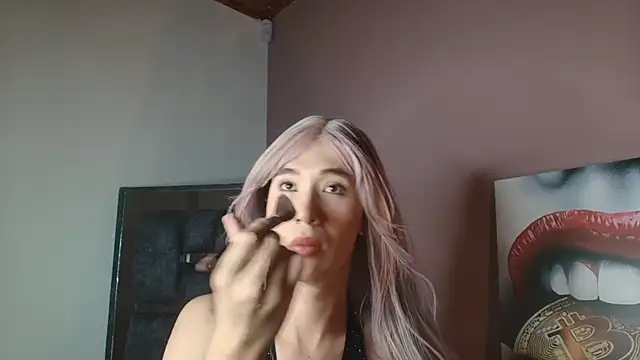 Electra Gosselin online show from 12/16/25, 04:17