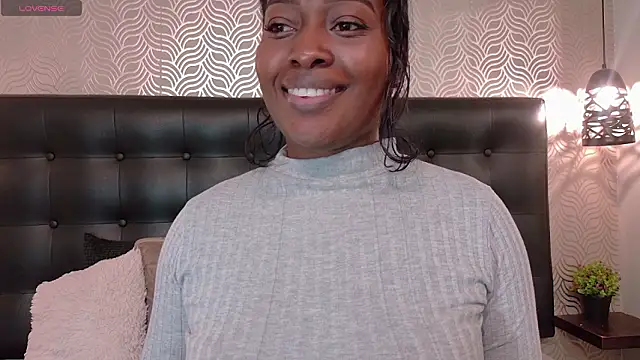 NaiaraMasson  online show from 03/09/26, 12:09