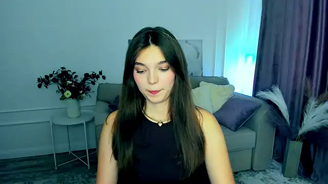 DivineAmour online show from 09/28/25, 04:40