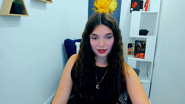 DivineAmour online show from 10/09/25, 11:41