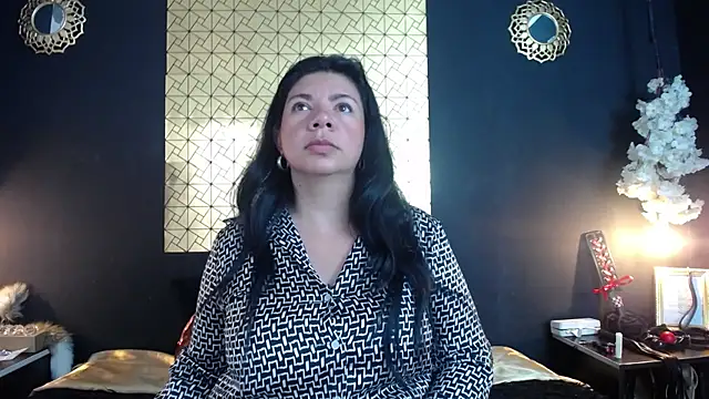 kinky momm online show from 05/06/26, 04:34