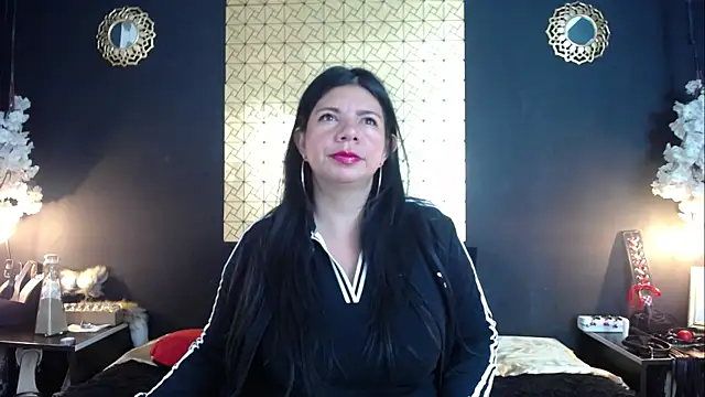 kinky momm online show from 05/12/26, 01:52