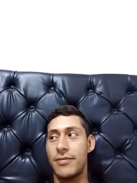 Boy hot- online show from 09/10/25, 04:23