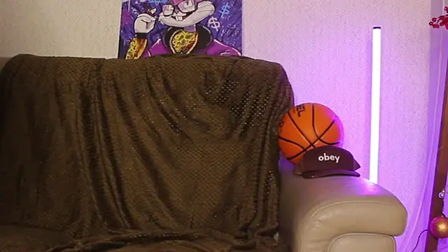 Snapshot of DanyX_ chatting on 02/17/26, 11:07 DanyX online show from 02/17/26, 11:07