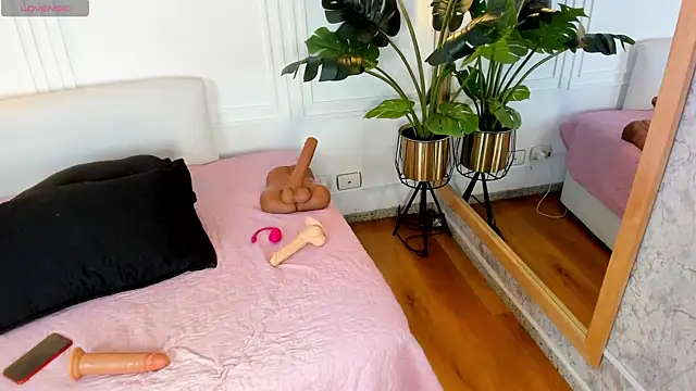 Dafne Hillss online show from 04/29/26, 11:58