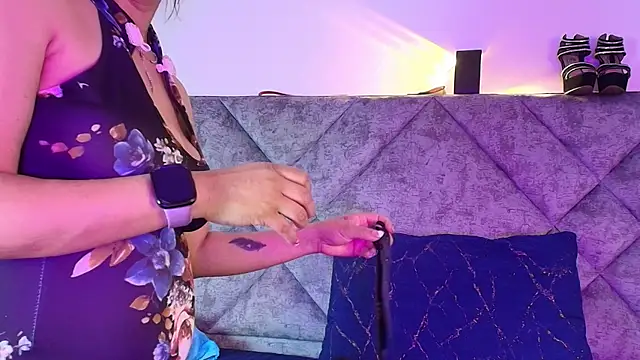 Shantey Laurent online show from 10/16/25, 03:24