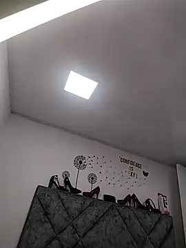 Shantey Laurent online show from 02/10/26, 02:32