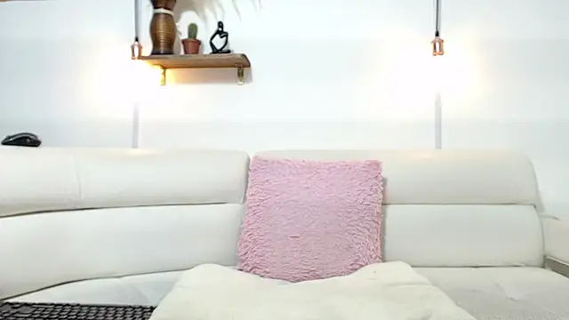 Snapshot of estivii chatting on 03/03/26, 03:56 estivii online show from 03/03/26, 03:56