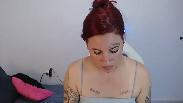 Snapshot of Maddy_Vicius19 chatting on 09/25/25, 07:50 Maddy Vicius19 online show from 09/25/25, 07:50
