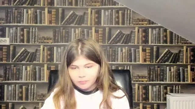 Lilly Jess online show from 11/08/25, 05:23