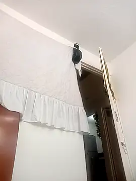 kittymutant99 online show from 10/29/25, 06:20