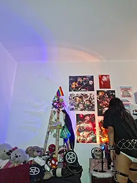 Snapshot of carolinerue chatting on 10/11/25, 07:56 carolinerue online show from 10/11/25, 07:56