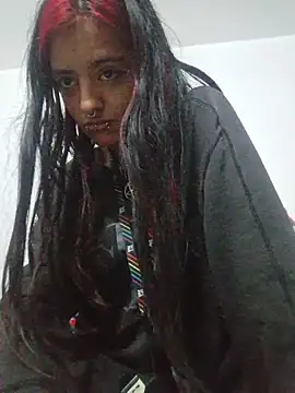 Snapshot of carolinerue chatting on 01/14/26, 11:53 carolinerue online show from 01/14/26, 11:53