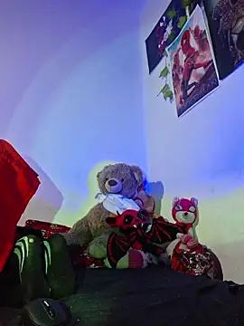 Snapshot of carolinerue chatting on 01/17/26, 11:04 carolinerue online show from 01/17/26, 11:04