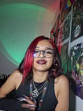 Snapshot of carolinerue chatting on 02/10/26, 10:52 carolinerue online show from 02/10/26, 10:52