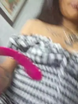 carolinerue online show from 06/01/26, 08:05
