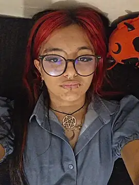 carolinerue online show from 06/26/26, 11:42