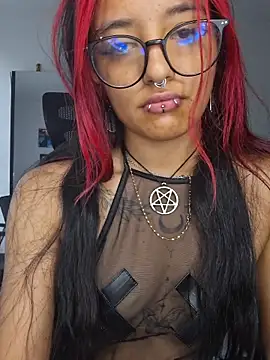 carolinerue online show from 06/27/26, 10:04