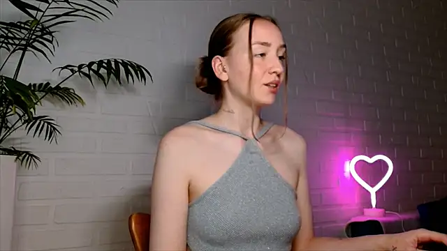 WhitePrincessLuna online show from 06/26/26, 01:37