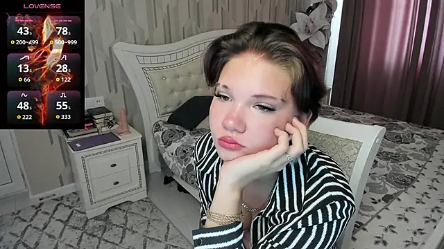 Snapshot of HarperMarryson chatting on 10/25/25, 07:05 HarperMarryson online show from 10/25/25, 07:05