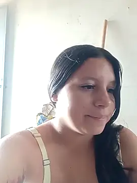 Snapshot of Shell_Latina chatting on 09/25/25, 01:59 Shell Latina online show from 09/25/25, 01:59